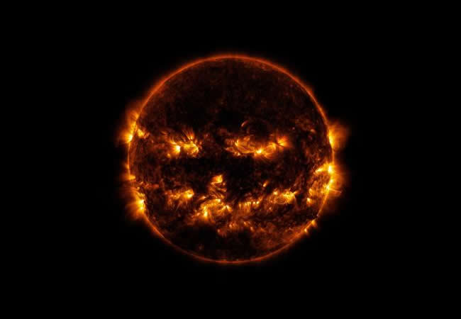 Lights Out Lantern - Oct 8 2014 Sun photo by NASA